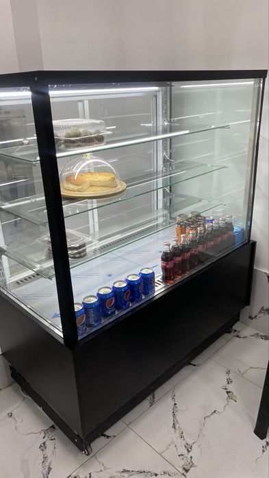 Витринный холодильник