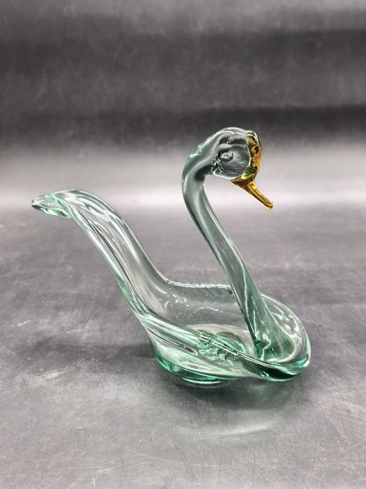 Лебедь стекло статуэтка