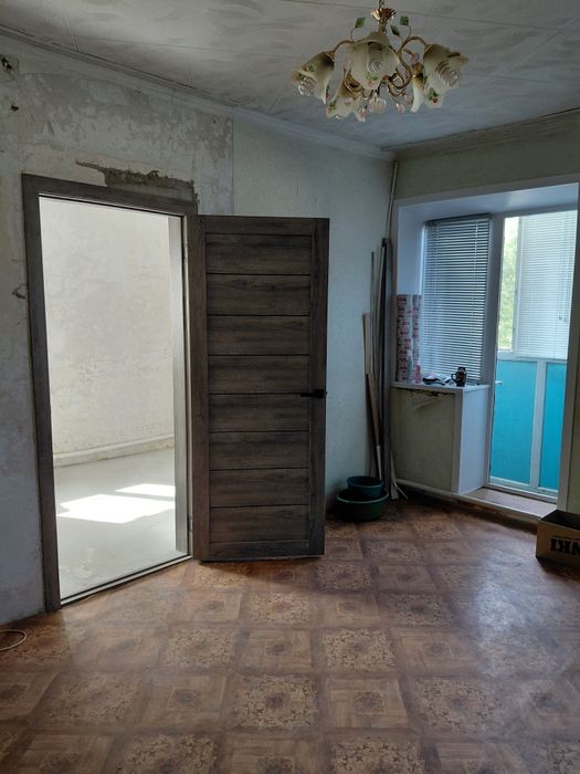 Продам квартиру 2x комнатную