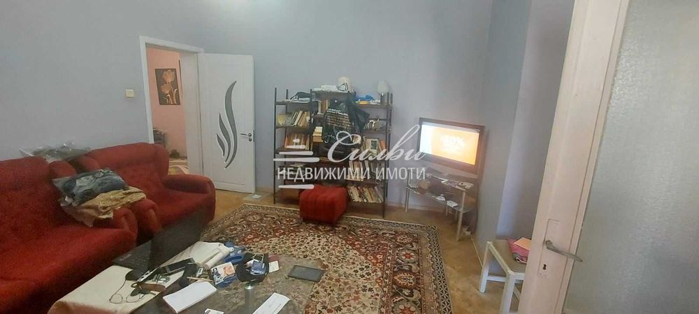 Продава се Четиристаен апартамент в Шумен, Център - 120 кв.м за 2084 €/кв.м - Снимка #7