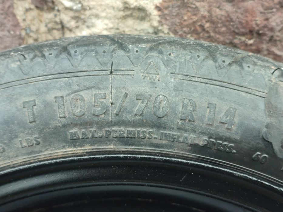 Резервна бандажна гума патерица 14 цола 4х100