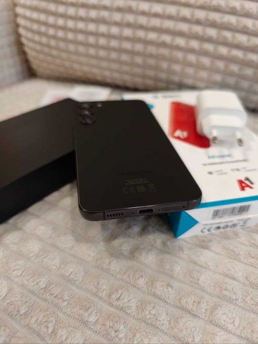 Samsung Galaxy S23+ 512GB ОТЛИЧЕН комплект с powerbank смартфон телефон