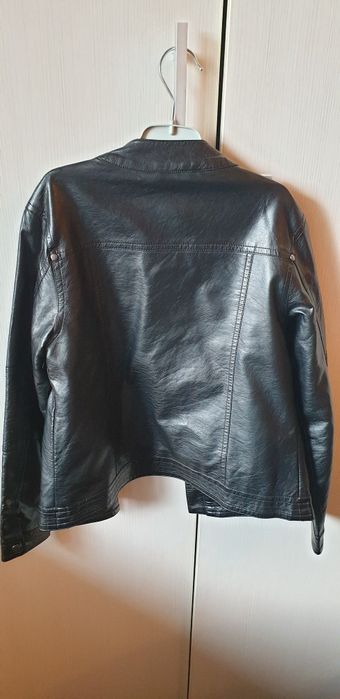 Geaca fete Primigi neagra imitatie piele 12 ani ca noua