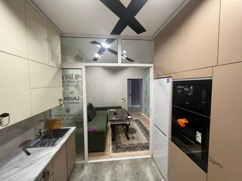 Сдаётся квартира на 4 квартале Юнусабада
Ориентир - клиника Шифо нур