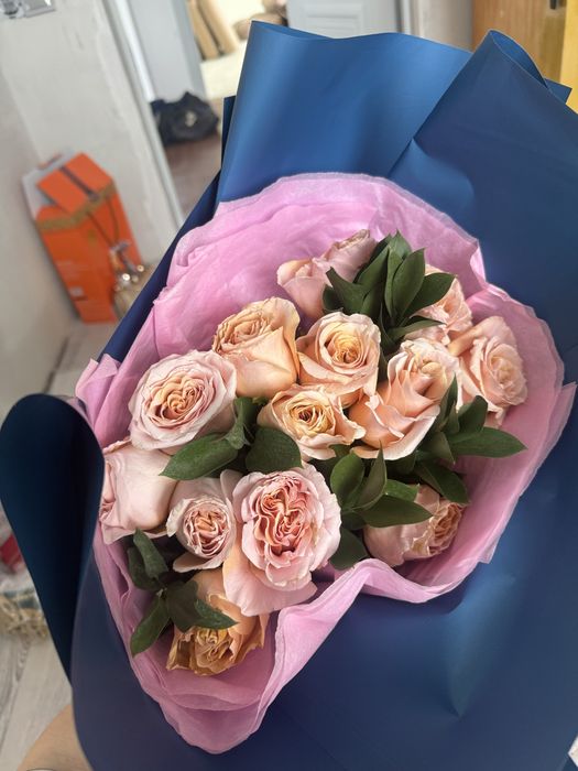 Цветы свежие 6 к