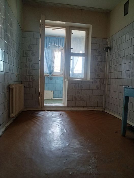 ZARAFSHON shahar 12 -mikrarayonda 3 xonali kvartira ijaraga beriladi