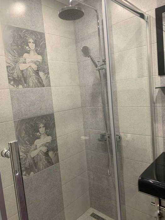 Луксозно обзаведен тристаен апартамент под наем в Лазур!