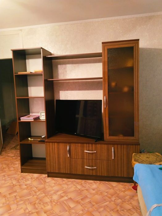 Стенка отдам даром самовывоз