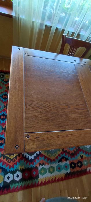 Маса и столове масив