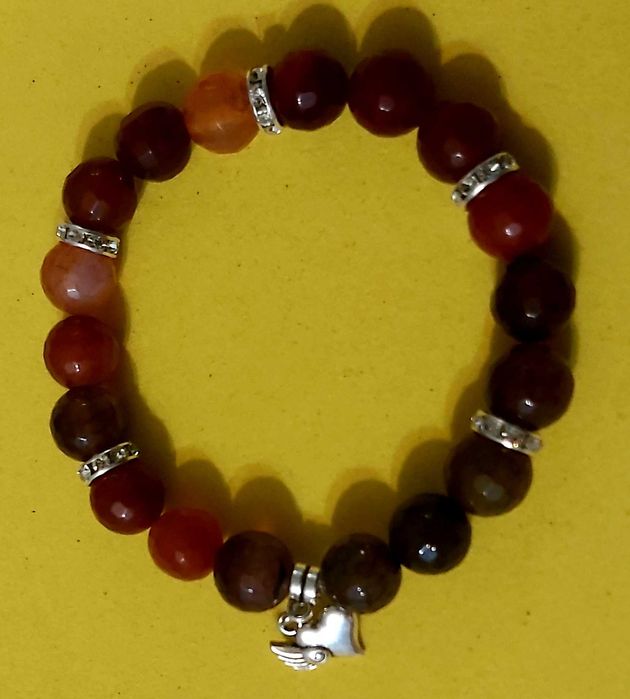 Ръчно изработени гривни уникати от естествен камък