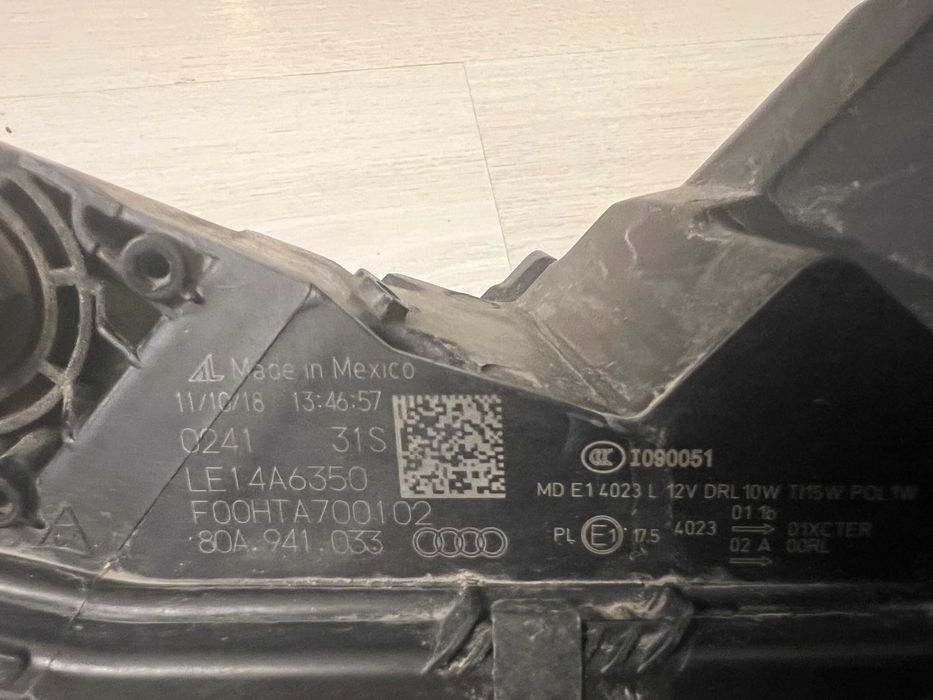 Far original Audi Q5 FY stânga Led Valeo - 80A941033