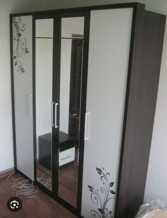 Продам спальный гарнитур