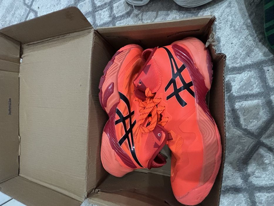 асикс волейбольные кроссовки 39 рз