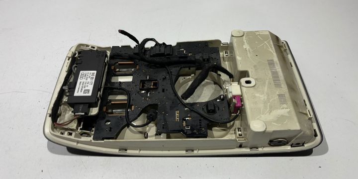 Plafoniera fata 8K0951177 Audi A4 B8/8K [2007 - 2011]