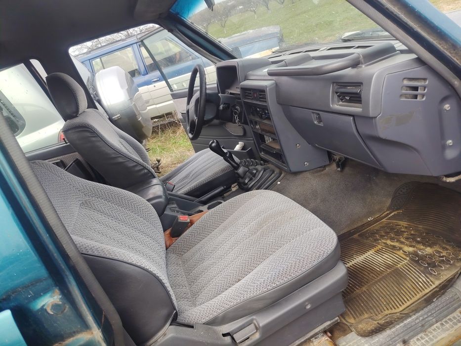 Interior Nissan patrol y60 lung