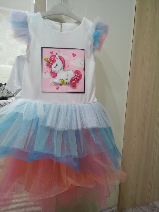 Платье пышное красивое