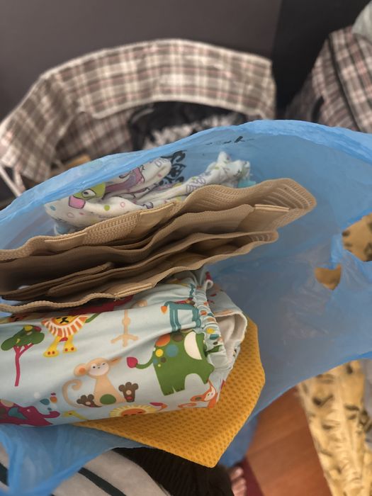 Отдам даром книги обувь детская куртка