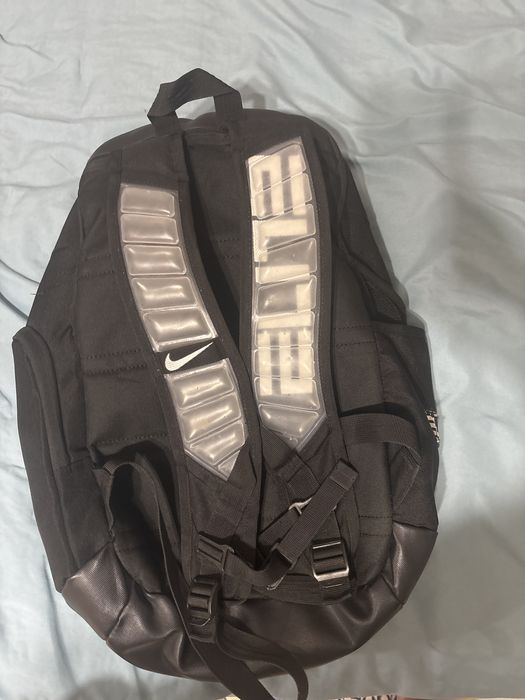 Продам рюкзак nike elite