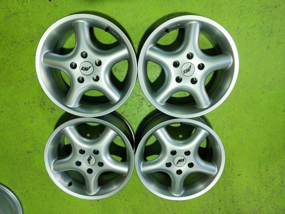 16 5x114.3 Лети джанти 5х114.3