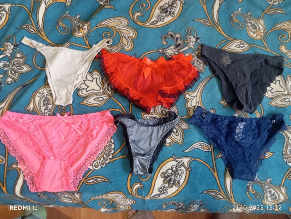Трусы женские, бюстгалтеры