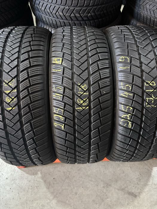Anvelope Iarna 225/45/19 Vredestein WinTrac Pro 225 45 19 R19