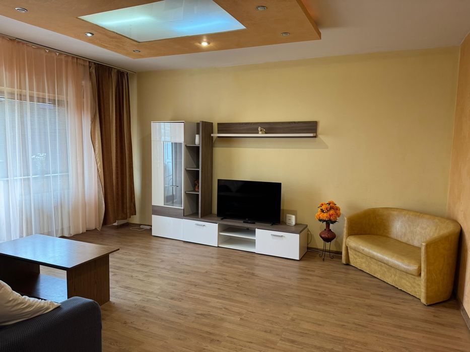 Apartament central de inchiriat
