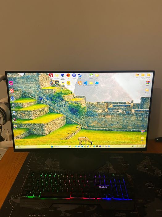 PC complet, Scaun+Birou CADOU!