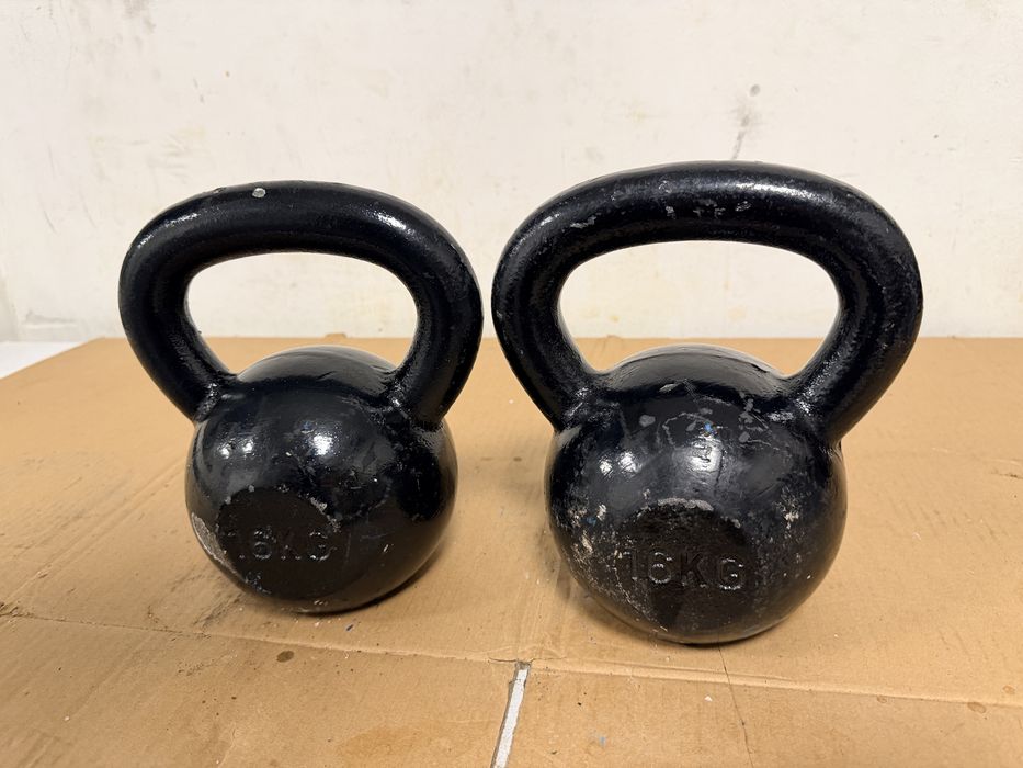Set kettlebell 16 kg+16 kg=32 kg fier germany pret 400 lei