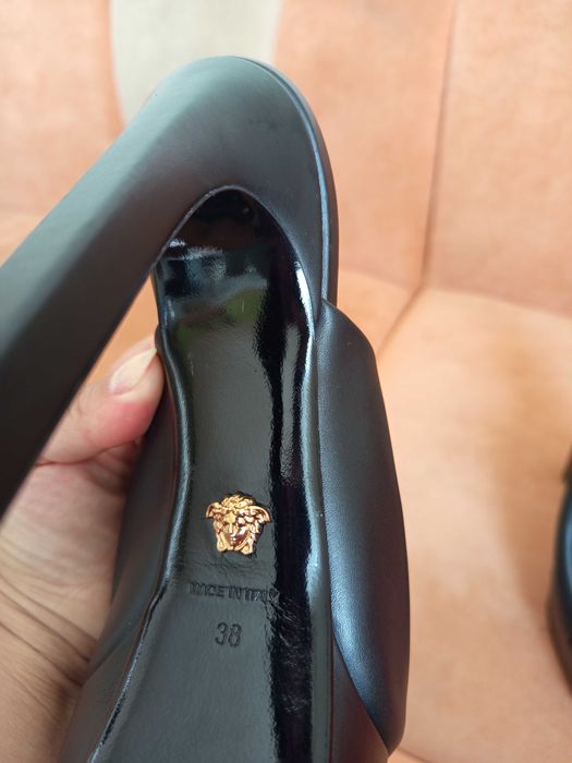 Сандали на висок ток VERSACE