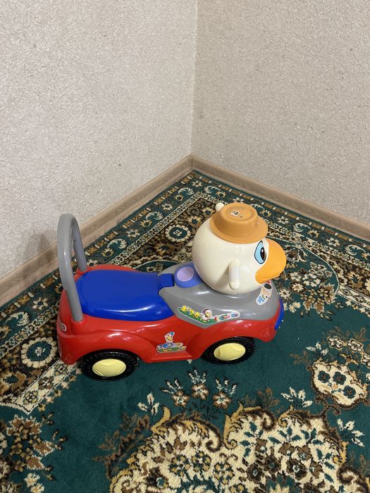 Детский утёнок-беговел