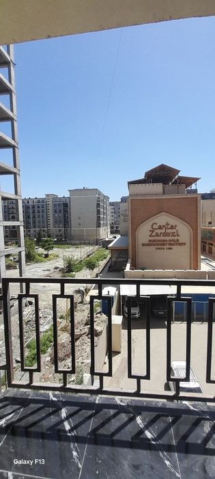 Эски Цумда   2хоналик 3каватда жойлашган квартира 8каватлик янги гиштл