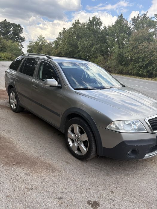 Продавам Skoda Scout 2.0d 140