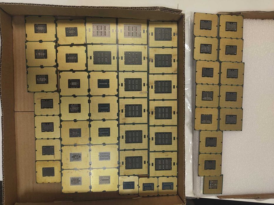 (x49) Procesoare Intel Xeon Server CPU Lot/Bucati (FCLGA1150-1155-1366-2011, LGA1366-1567-771, PLGA771)