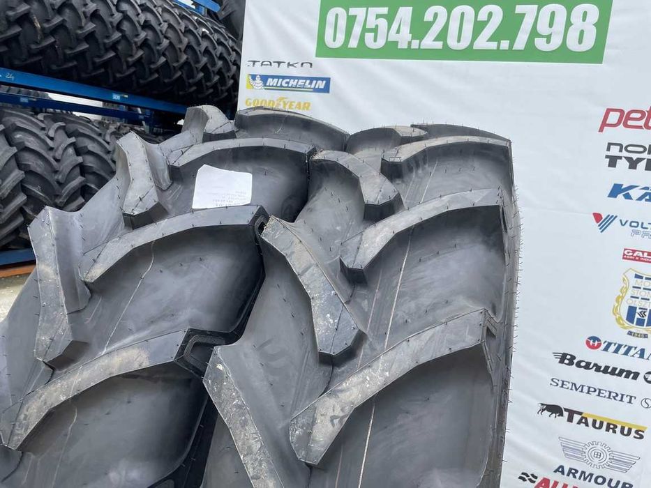 Anvelope noi 16.9-38 cu 10 pliuri marca CEAT pentru tractor spate