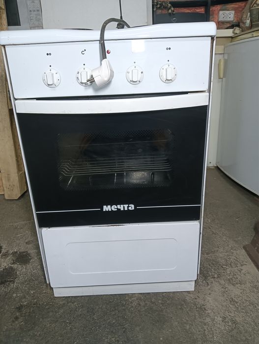 Продам электроплиту Мечта
