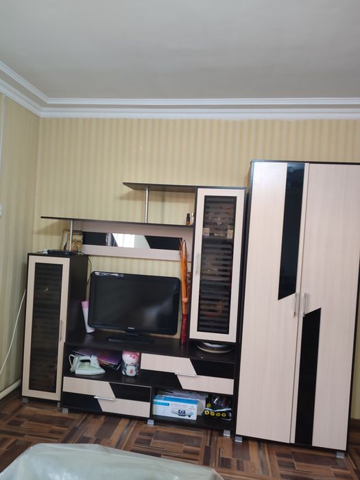 Продам горку в гостиную