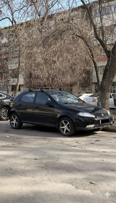 •Lacetti 1.8 Hatchback (Аренда)