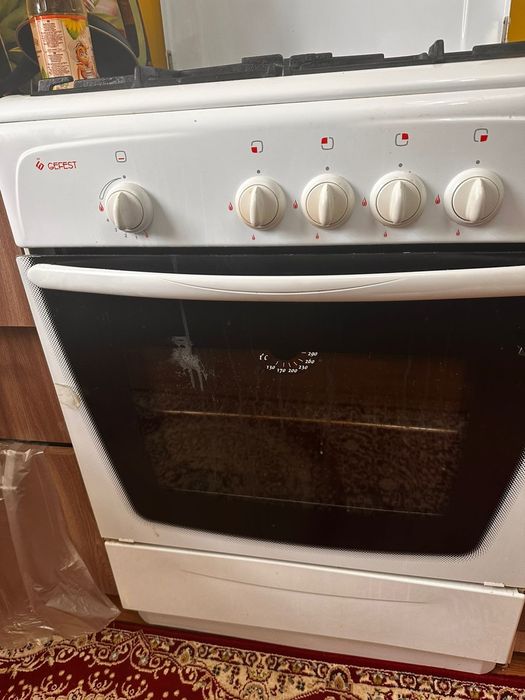 Газовая плита продам