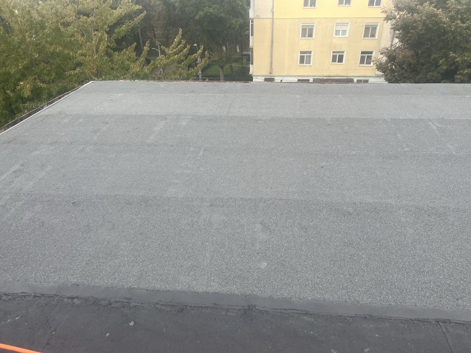 Hidroizolatii, izolatii termice si amenajari interioare