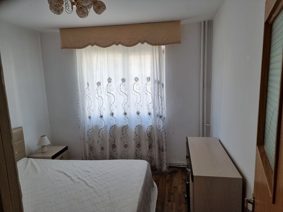 Vând apartament 2 camere utilat și mobilat