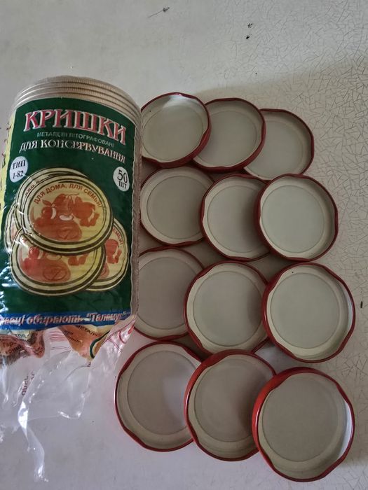 Крышки для консервирования лаковые и  эмалированные