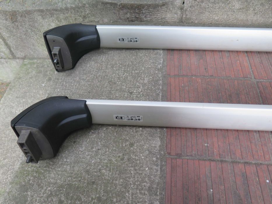 TOYOTA RAV4 след 2017,Оригинални напречни греди,thule