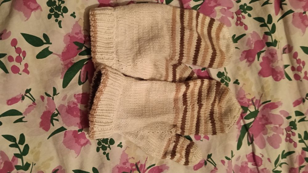 Отдам бесплатно варежки,носки