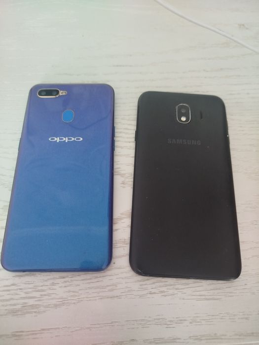 Продам два телефона