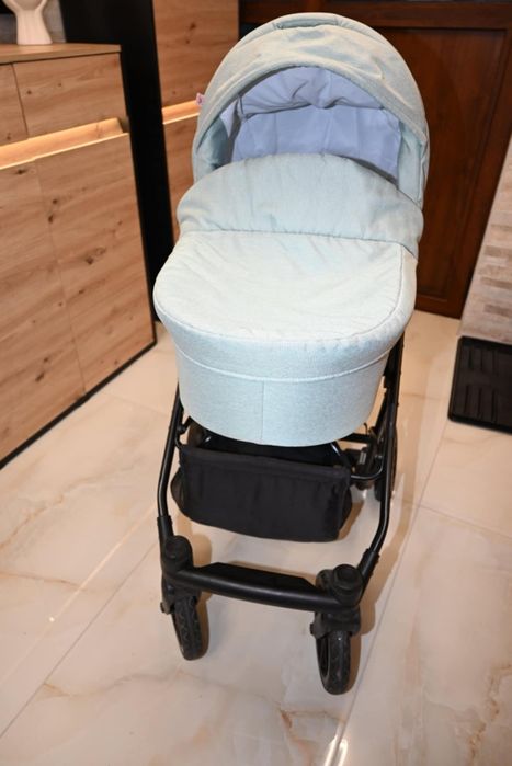 Бебешка количка RETRUS VAYA 3 В 1 MINT LEN