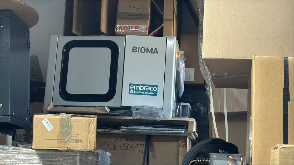 Agregat refrigerare congelare carcasat silentios echipat camera frig