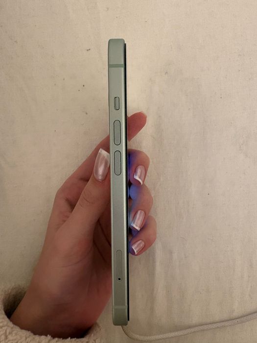 iphone 15, зелен. 128 GB
