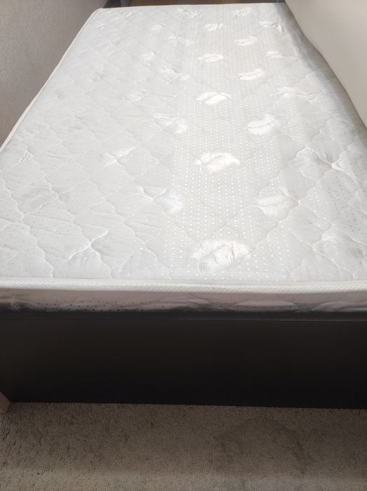 Продам матрас на кровать