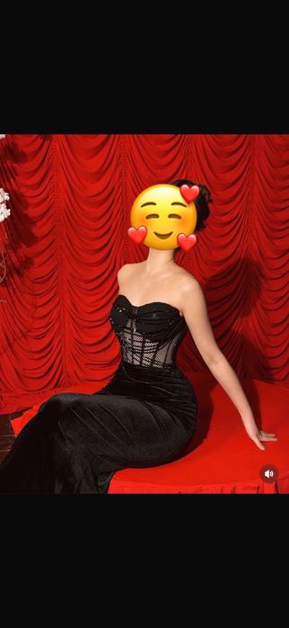 Шикарное платье вечернее