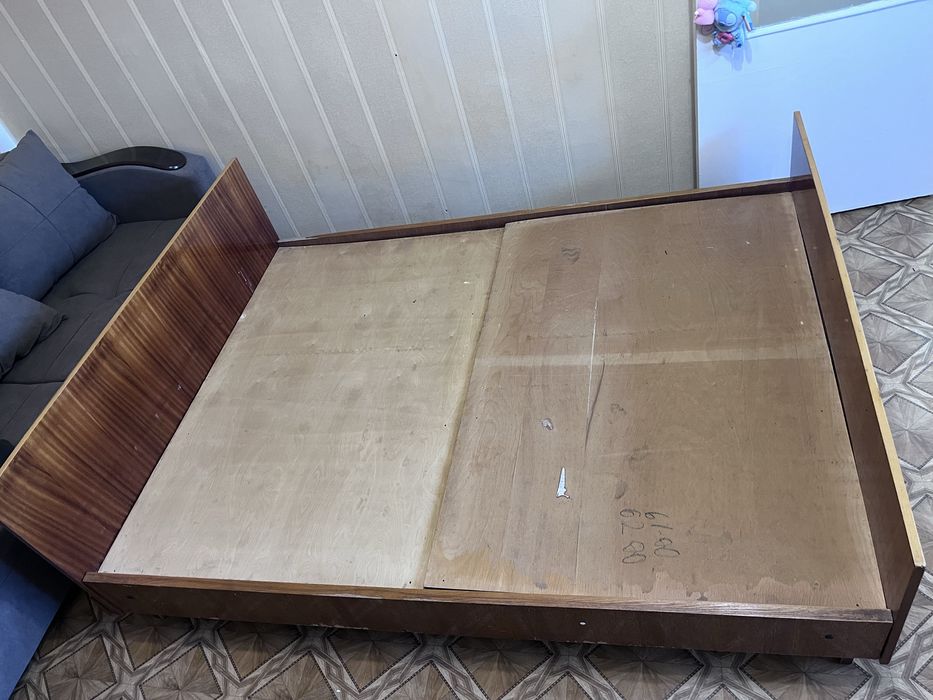 Продам кровать 140х200